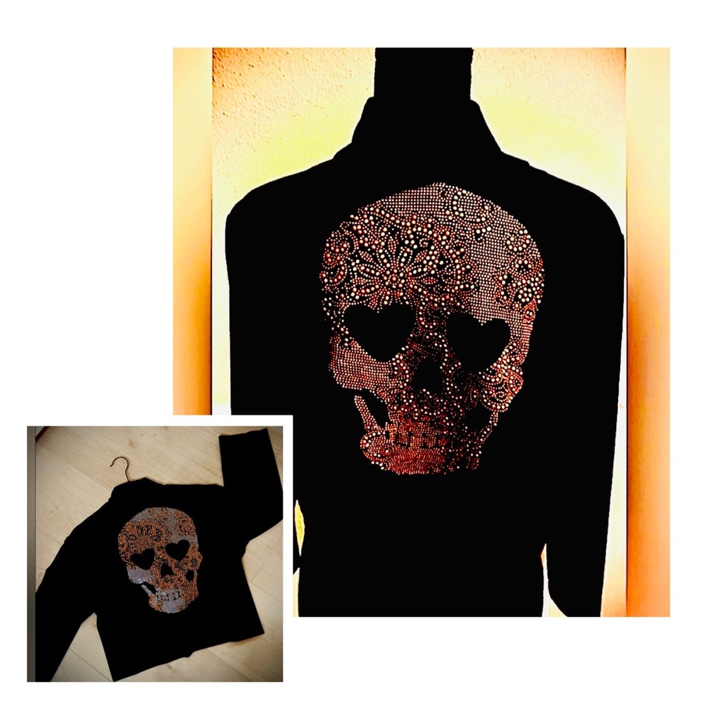 Black velvet shrug. Gold & white beaded skeleton appliqué on the bag.